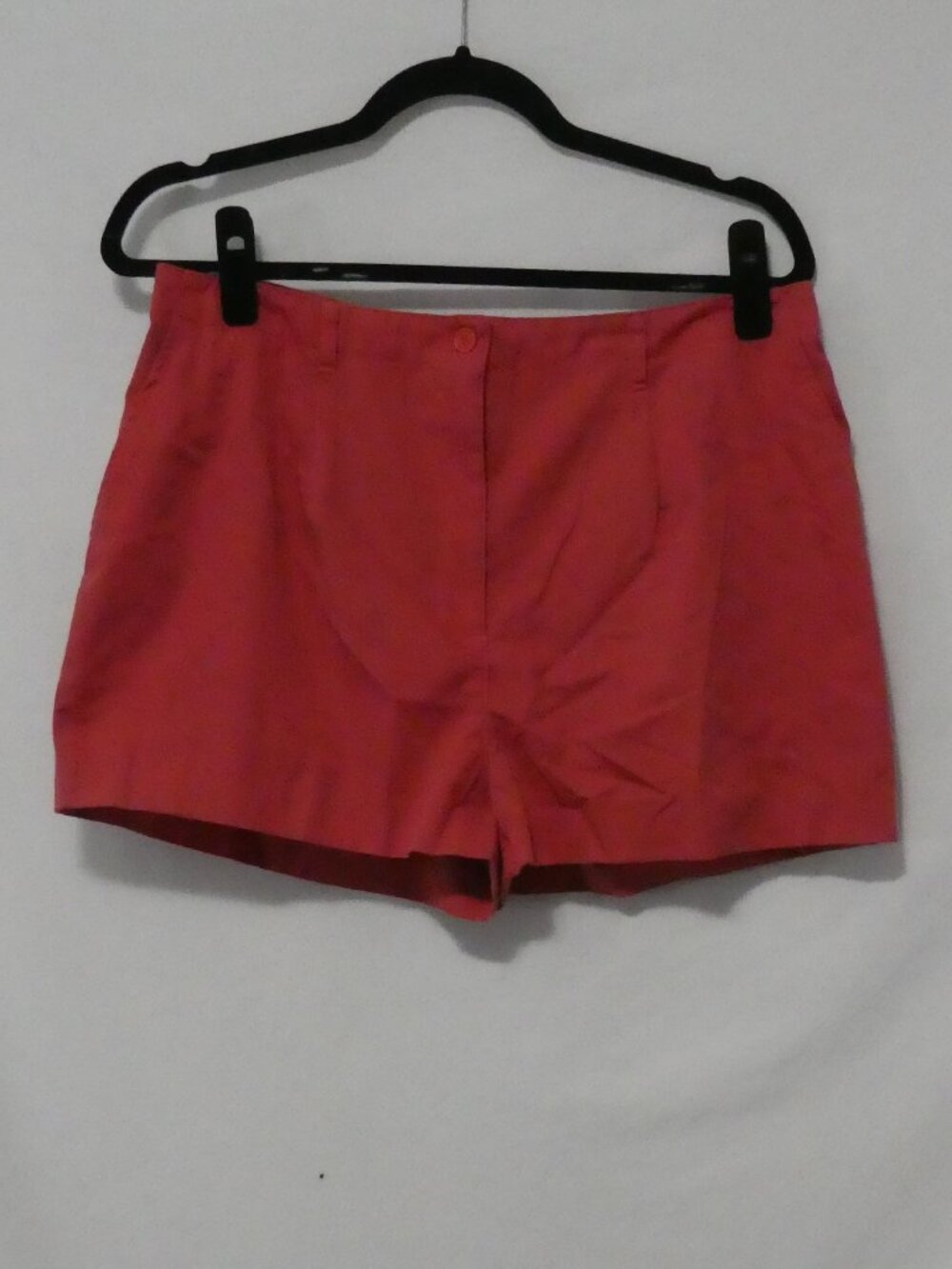 TABI PETITE Coral Red Flat Front Shorts Size 14P
